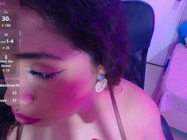 cristal-horny19