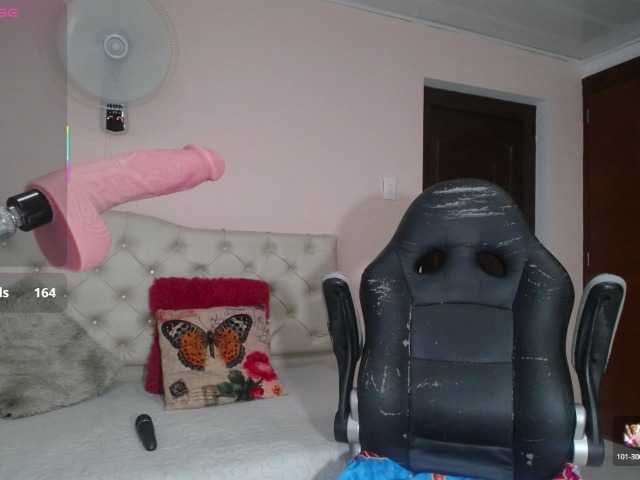 cristal-horny19