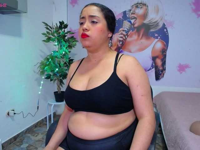 cristal-horny19