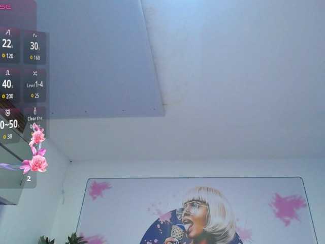 cristal-horny19 live cam preview