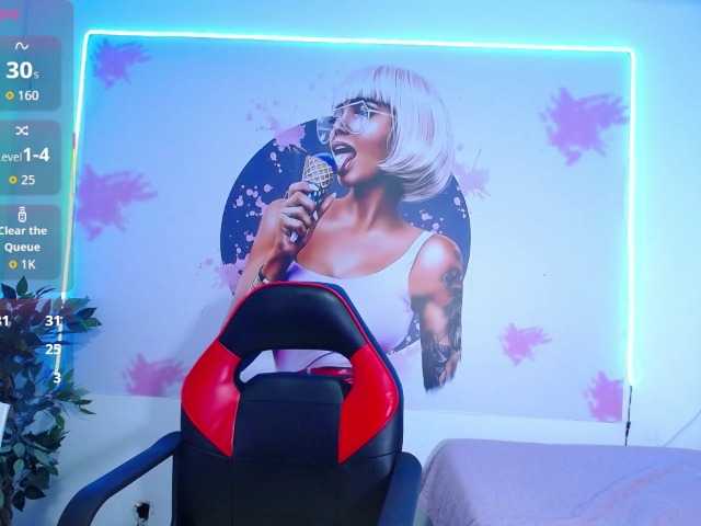 cristal-horny19 live cam on BongaCams