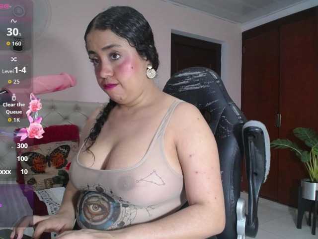 cristal-horny19