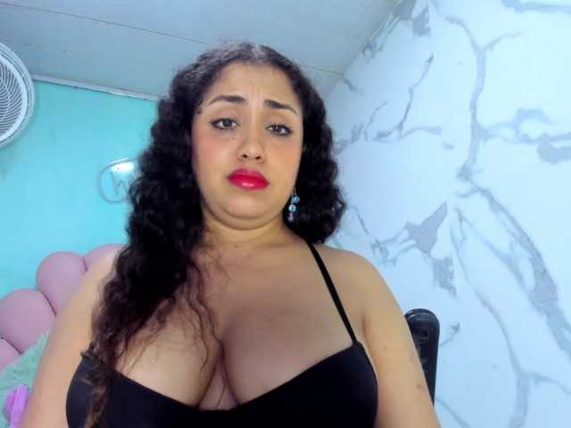 cristal-horny19