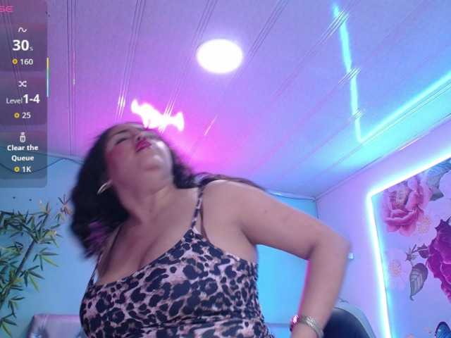 cristal-horny19