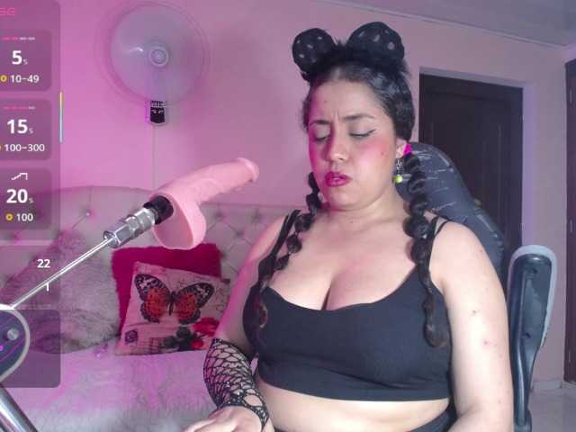 cristal-horny19