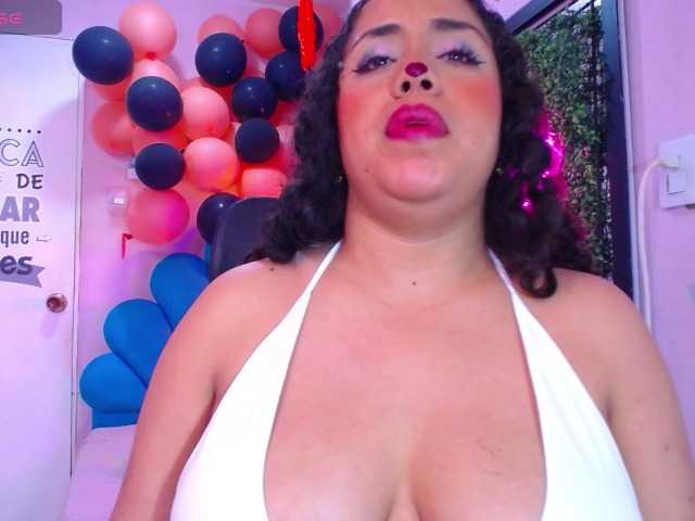 cristal-horny19