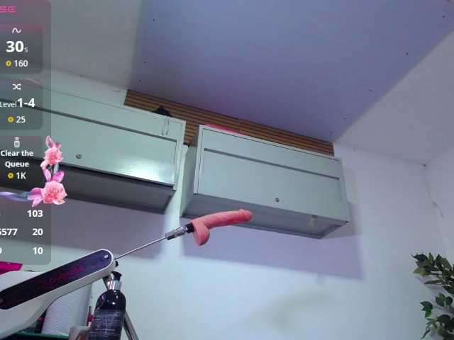 cristal-horny19