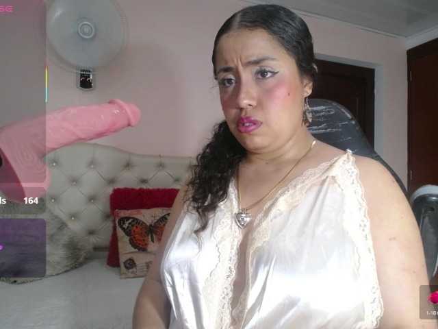 cristal-horny19
