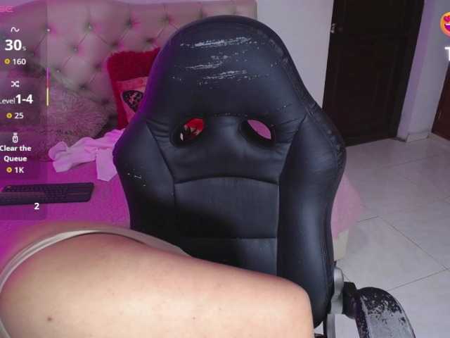 cristal-horny19
