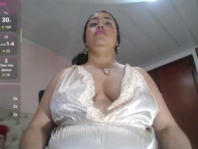 cristal-horny19