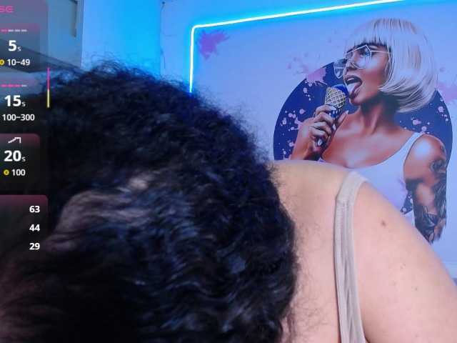 cristal-horny19