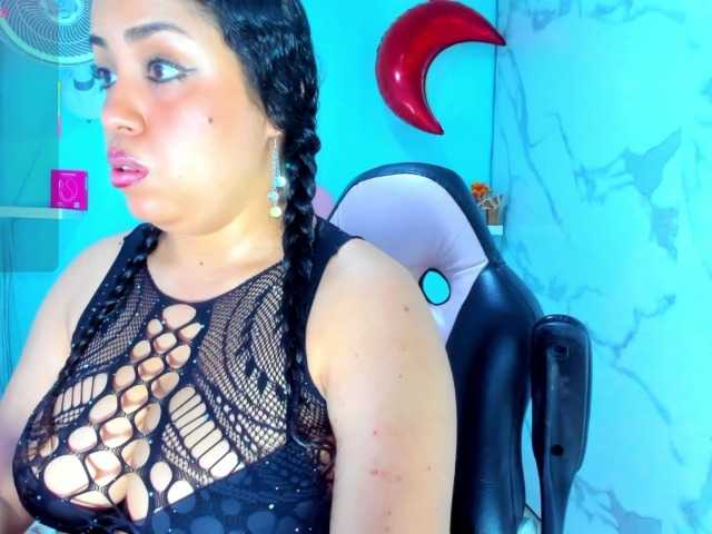 cristal-horny19 live cam on BongaCams