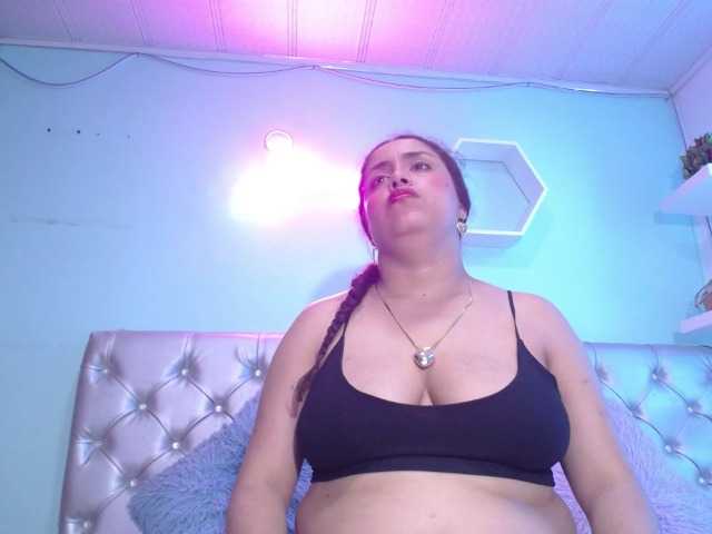 cristal-horny19