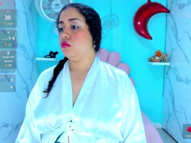 cristal-horny19