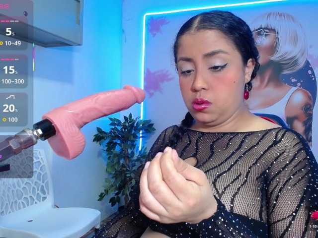 cristal-horny19