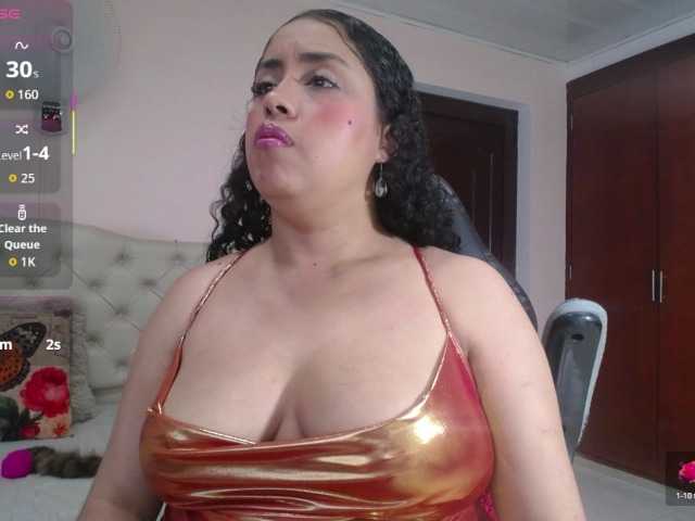 cristal-horny19