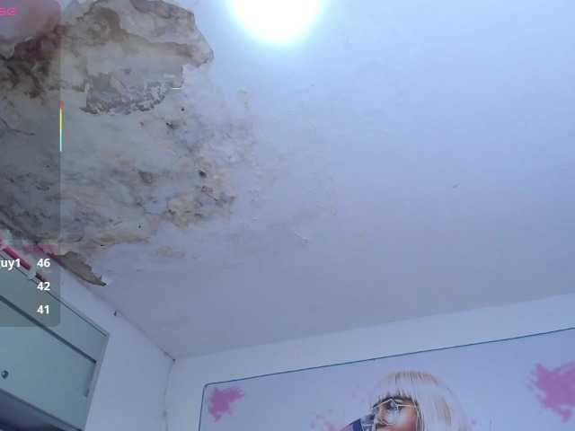 cristal-horny19