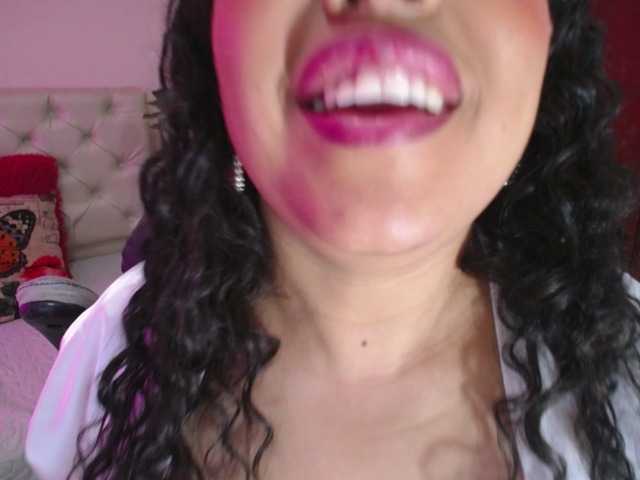 cristal-horny19