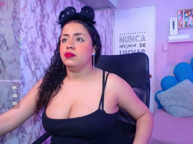 cristal-horny19