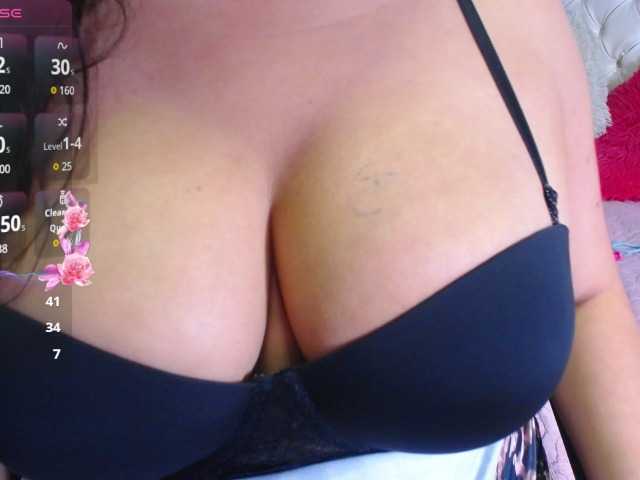 cristal-horny19