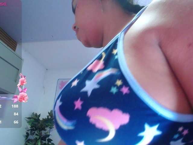 cristal-horny19 live cam on BongaCams