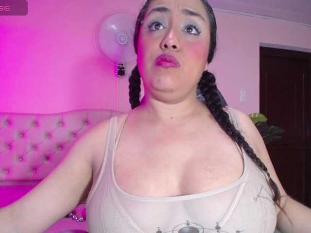cristal-horny19