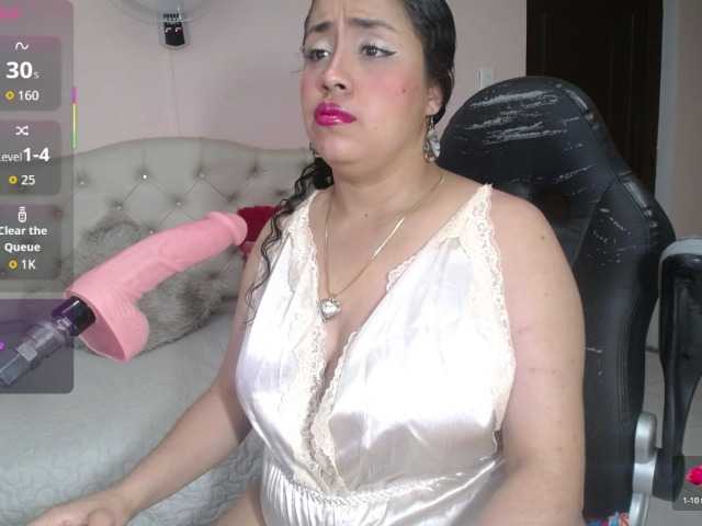 cristal-horny19
