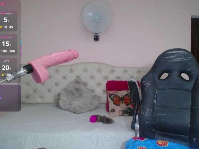 cristal-horny19