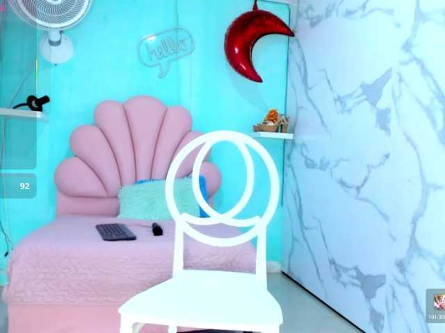cristal-horny19