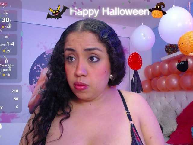 le modèle cristal-horny19 est en webcam porno dans un show sur le site bongacams, il possède les tags suivants: Latino/Hispanic,Brunette,Trimmed