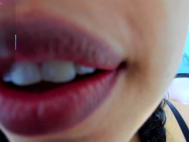 cristal-horny19 live cam on UnifiedCams