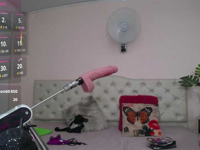 cristal-horny19