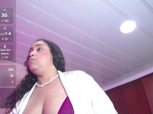 cristal-horny19