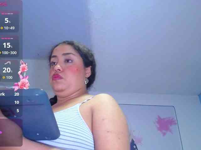 cristal-horny19
