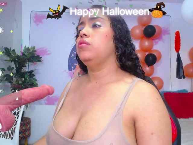 cristal-horny19