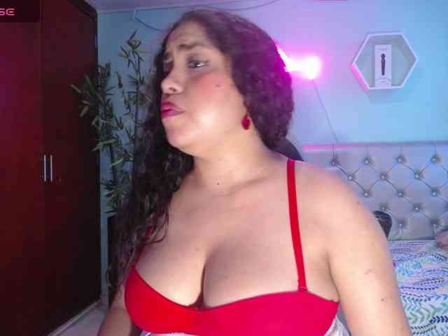 cristal-horny19 webcam