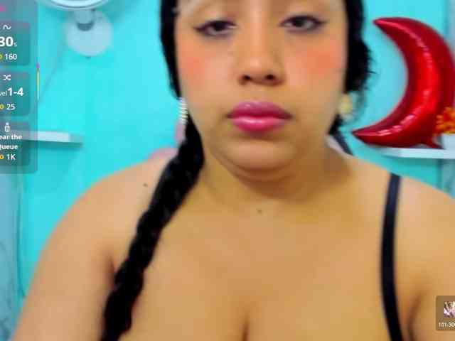 cristal-horny19