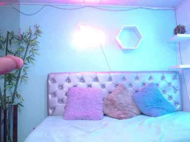cristal-horny19 webcam