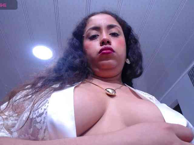 cristal-horny19 Live Webcam on BongaCams