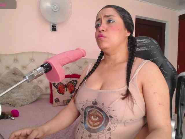 cristal-horny19