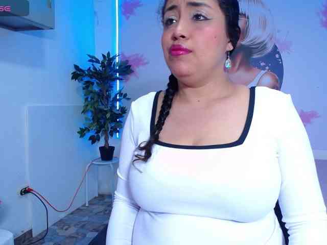 cristal-horny19 webcam