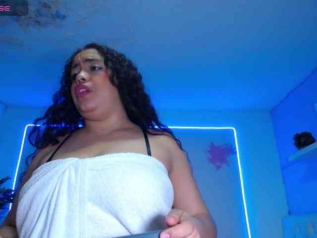 cristal-horny19 webcam