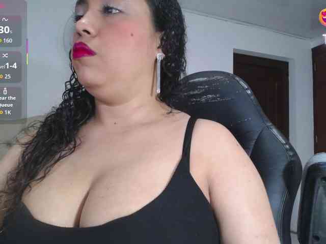 cristal-horny19 webcam