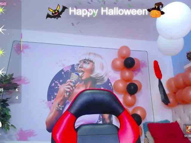 cristal-horny19