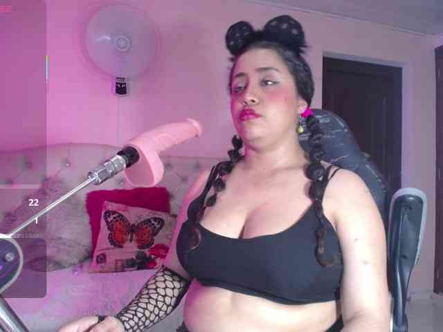 cristal-horny19