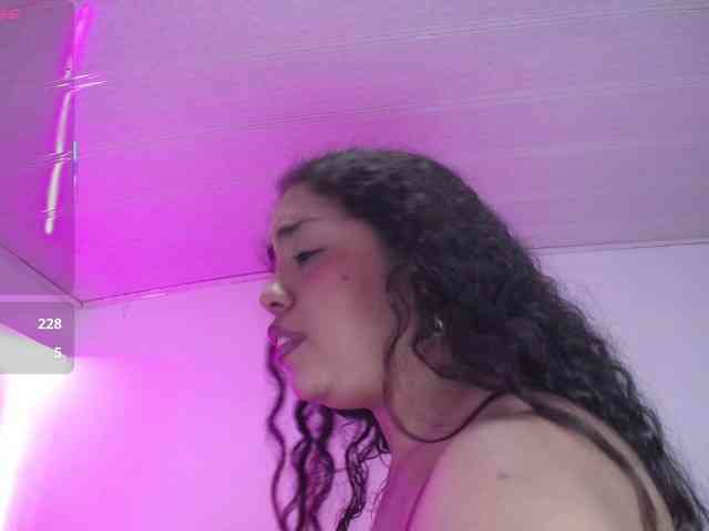 Modella: cristal-horny19