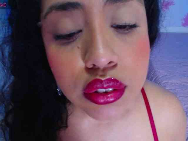 cristal-horny19