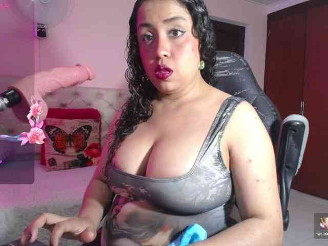 cristal-horny19 webcam