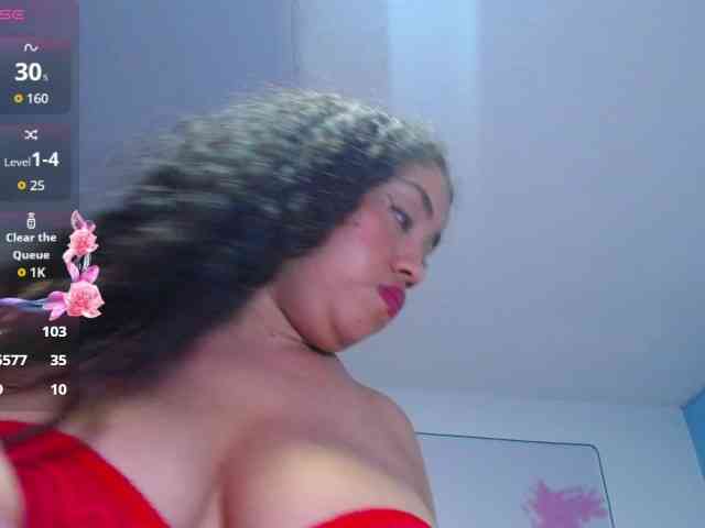 cristal-horny19