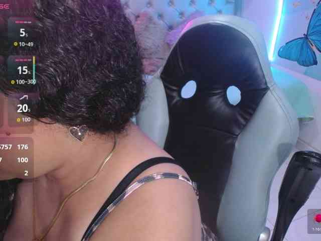cristal-horny19 webcam